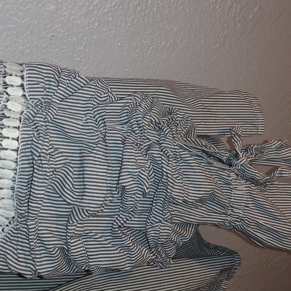 Nautical Striped Nanette Lepore with Unique Puffed Sleeve M - Picture 4 of 7